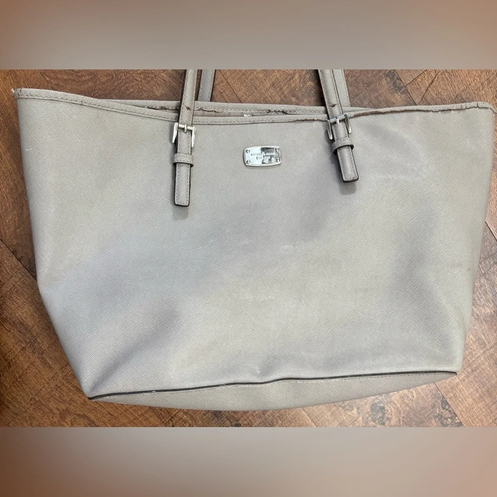 Michael Kors Jet Set Travel large tote bag in grey saffiano leather
